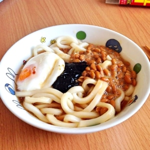 納豆と温泉卵のスタミナ丼